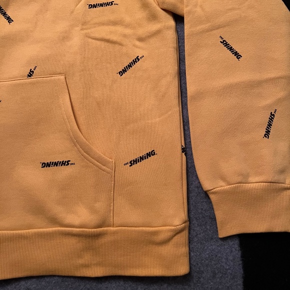 DUMBGOOD x THE SHINING Repeat Logo Yellow Pullover Hoodie Kubrick Collection - Picture 3 of 13